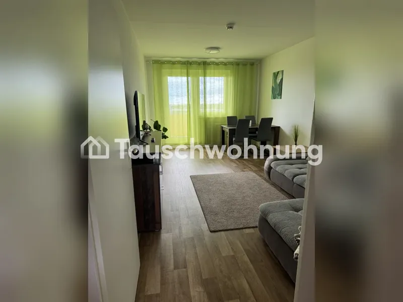 Tauschwohnung: Berlin, Lichtenberg:  4-Zimmer-Wohnung gegen 2-Zimmer — photo 1